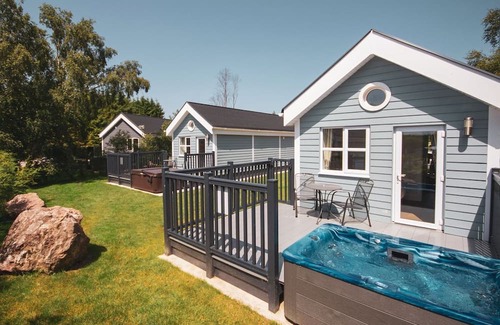 Annan Cabin | 1 bedroom accommodation in Annan