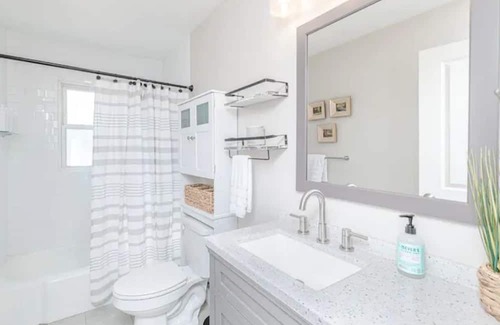 Columbia House | Remodeled and centrally located home in Columbia