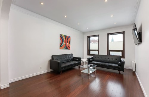 La Petite-Patrie Apartment | Spacious Loft with Parking ($12/day)