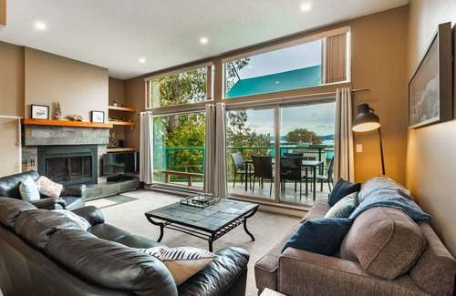North Oyster Condo | GORGEOUS LUXURIOUS OCEAN VIEW TWO BEDROOM CONDO