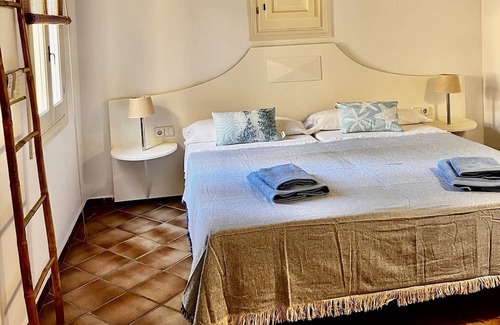 Son Carrio Ski Chalet | Hermoso Bungalow a Pasos de la Playa en Complejo con Piscina