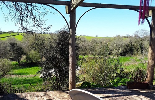 Tremargat House | Propriéte Dans un Petit Village vue sur la Campagne Santier Randonnées et lac