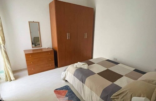 St. Andrew's Apartment | 3-bedroom With Backyard-hosted by Sweetstay