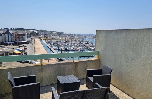 Arzon Apartment | Appartement en Duplex Avec vue Port Crouesty Pour Cinq Personnes