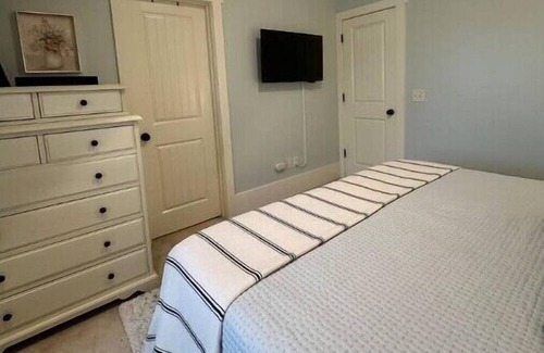Old Town Bluffton Apartment | 1 Bedroom Garage Apartment in the heart of Old Town Bluffton