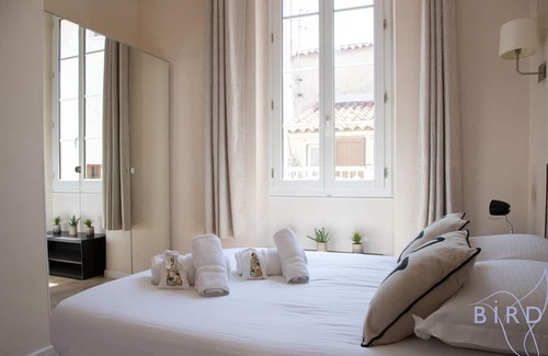 Antibes Old Town Apartment | charming 2-room apartment in the heart of Antibes