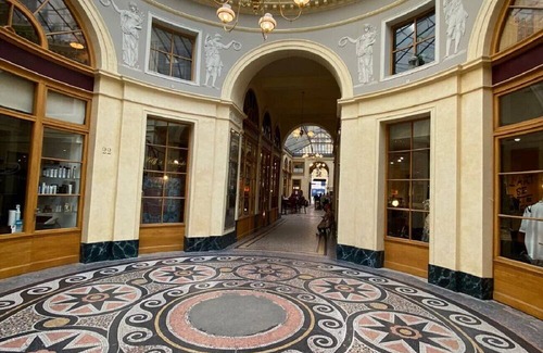 Strasbourg -Saint-Denis Apartment | Urban Flat 70 - Authentic 3BDR Parisian Flat