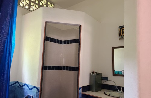 La Manzanilla Apartment | Jardines Tropicales - 3 blocks from the beach