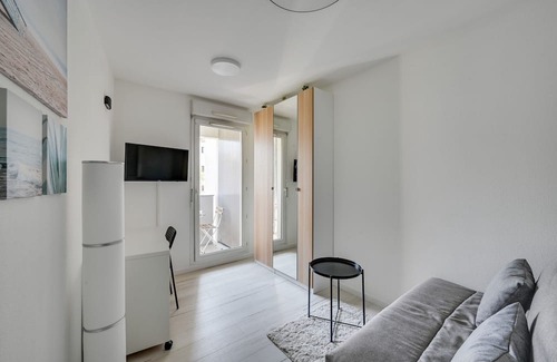 7th Arrondissement Apartment | DIFY Splendide - Jean Macé