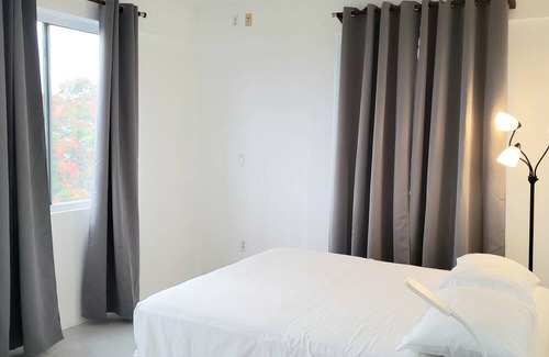Runaway Bay Apartment | Ocean View