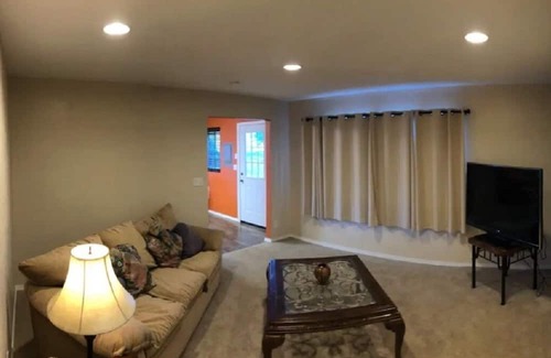 Bayview House | Guest House with Grand Views of Pend Oreille Lake and the surrounding Mountains.