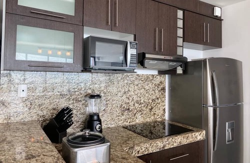 Salinas Apartment | APARTMENT WITH SEA VIEW, 1 MINUTE FROM THE BEACH!