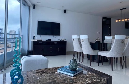 Salinas Apartment | APARTMENT WITH SEA VIEW, 1 MINUTE FROM THE BEACH!