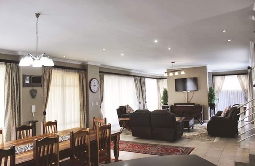 Walvis Bay House | Where the dunes meets the Ocean