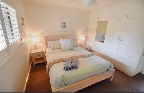 Carrickalinga House | Carrickalinga Cottage - relaxing beach escape