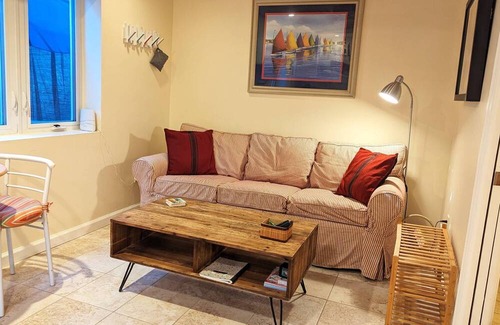 Sunshine Park Cottage | Zen Cottage Flamingo Park