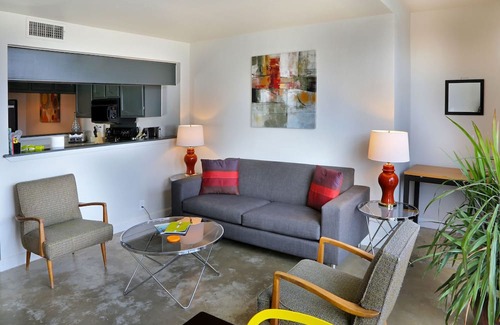 Downtown Austin Apartment | The Littlefields by Lodgewell | 2-Story Loft | B4