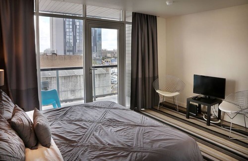 Downtown Austin Apartment | The Littlefields by Lodgewell | 2-Story Loft | B4