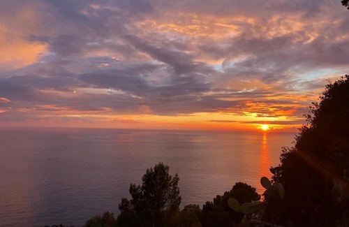 Anacapri Cottage | Peaceful Capri Garden Studio Villa with superb swimming pool and views