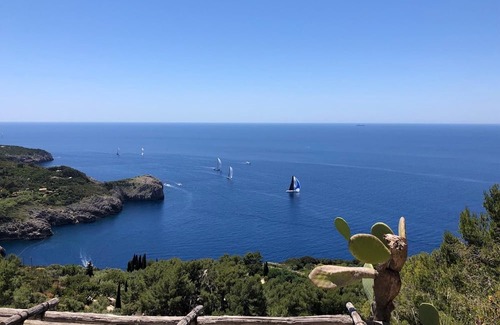 Anacapri Cottage | Peaceful Capri Garden Studio Villa with superb swimming pool and views