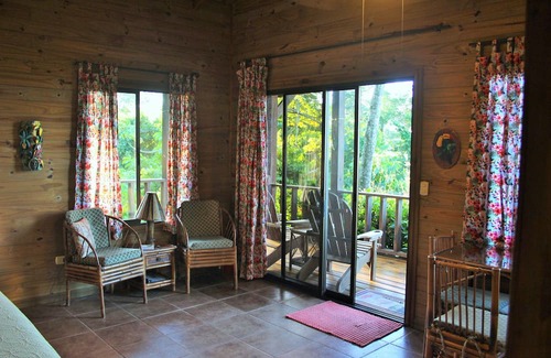 Uvita Cabin | Great views of Ocean and Jungle, Lots of Wildlife, Private Beach Club.....Wi-Fi!