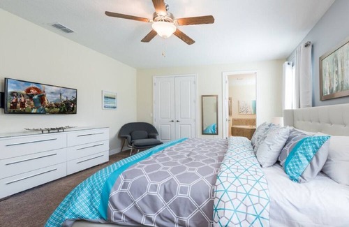 Florida Central Atlantic Coast House | Resort Open/Private pool/Fire Pit/Flexible Canx. Policy/Heated Communal pool