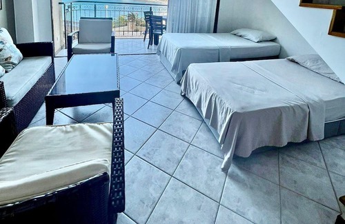 El Rodadero Apartment | Apartment with sea views