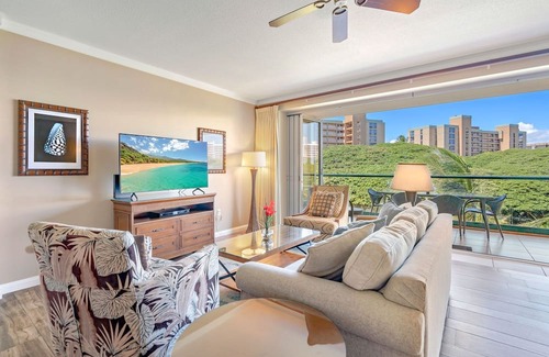 Honokowai Condo | Maui Resort Rentals: Honua Kai Konea 444 – Extra Large Upgraded 1BR w/ Gorgeous Partial Ocean Views!