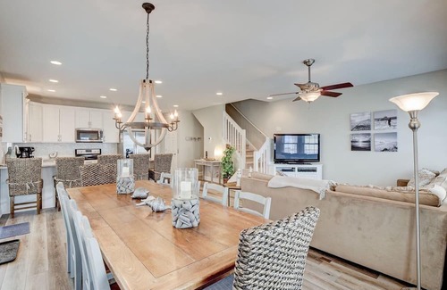 North Topsail Beach House | Oceanfront - Pool & Private Hot Tub on Oceanfront Deck - Spectacular Views