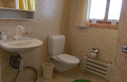 Bivio House | Detached house on the river within walking distance of the village and ski lifts