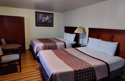 Bellingham Hotel | Shamrock Motel