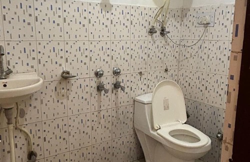 Banikhet Hotel | Happy stay homestay