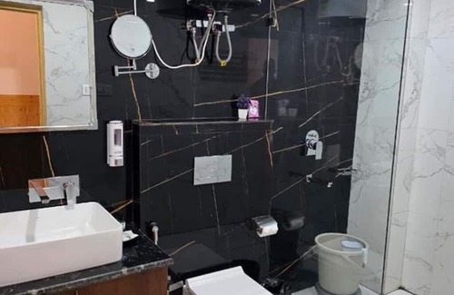 Chail Hotel | The Chail Pine Orchard Resort