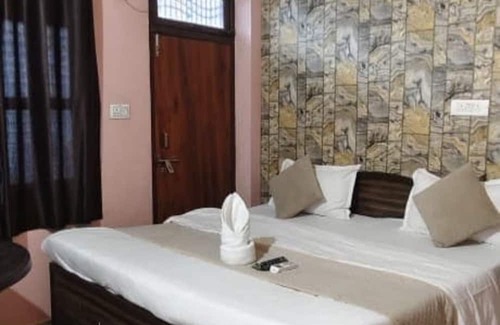 Naini Hotel | Hotel Krishna Inn