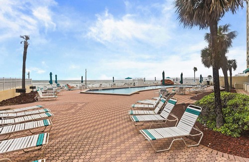 Lenox Park Condo | Harbour Beach Resort 603