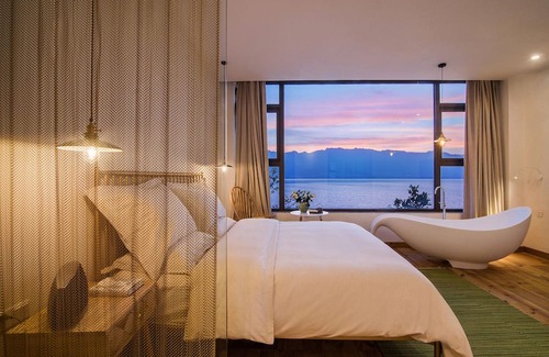 Manjiang Cabin | Verdant Whisper Stone Hill Seaview Inn