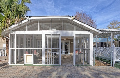 Whitemarsh Island House | Family Friendly House w Pool & Games