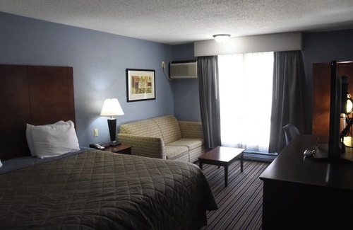 Clinton Hotel | Timber Motel