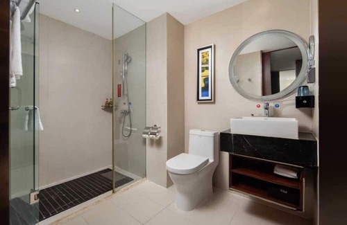 Optics Valley Hotel | ECHENG Wuhan Yangjiawan Metro Station