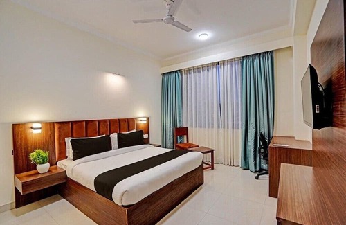 Gurugram Hotel | Hotel RR Galaxy