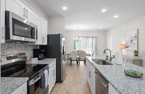 Clarksville House | The Lopez Lounge in Downtown