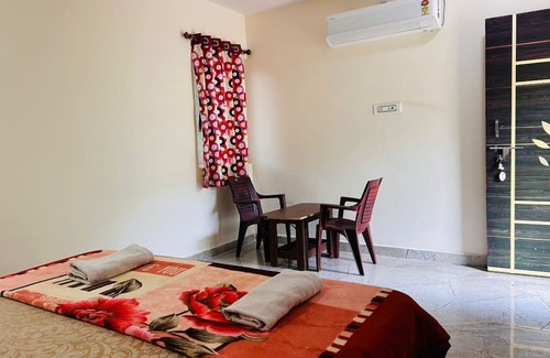 Kamalapur Hotel | Whispering Rocks Jungle Resort