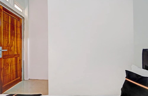 Prigen Hotel | OYO 94834 Homestay Arjuna Near Taman