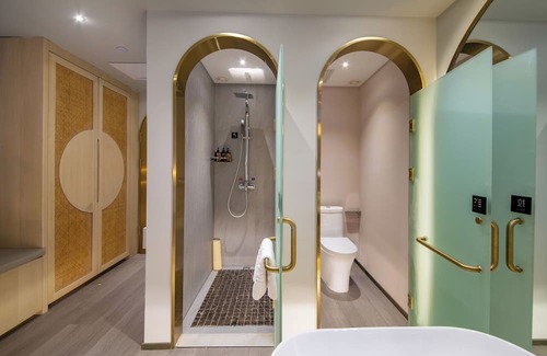 Yanta Qu Hotel | AI Lives In The Future Hotel（Xi'an High tech Zone Science and Technology Second Road Subway Station）