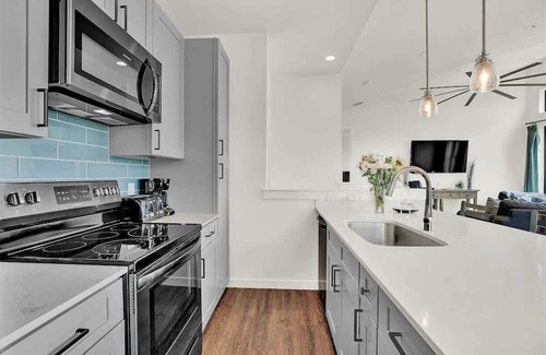 Point Venture House | Luxury Lakeview Home w/Pool & Beach Access! - Not Active