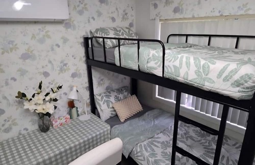 Ashcroft Hotel | Bluetongue Hideout