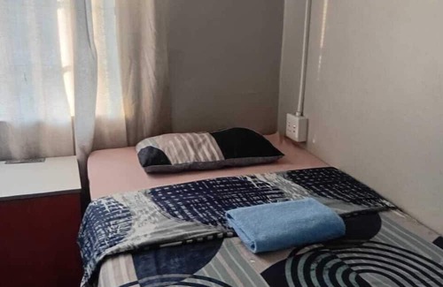 Pretoria West House | Las Palmas Day & Night Guest House