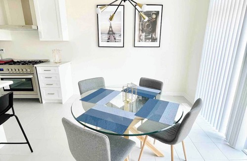 Thorold House | Brand New 5 Bedroom Home in West Niagara