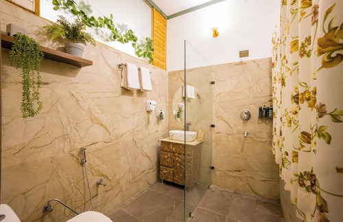 Faridabad Hotel | Raha Farms Pet friendly Resort ELIVAAS