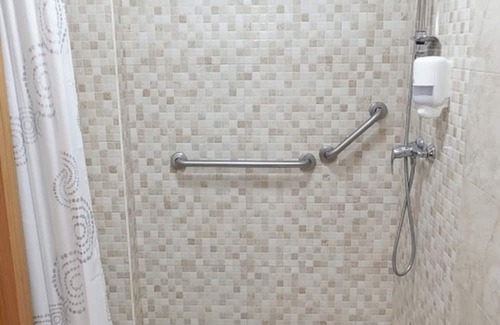 Pozuelo de Alarcon Hotel | Cristo rey Pozuelo